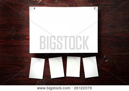 Fotopapier anfügen Nagel aus Holz Hintergrund