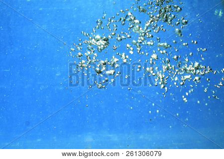 Fresh Water With Underwater Bubbles Texture Background