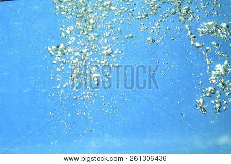 Fresh Water With Underwater Bubbles Texture Background