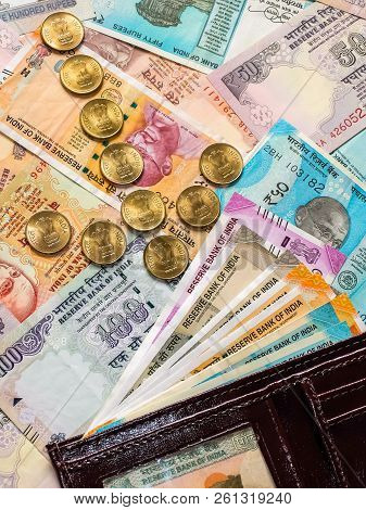 Wallet With Indian Currency. 10, 20, 50, 100, 200, 500 And 2000 Indian Rupees, Old And New Notes.