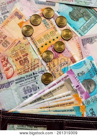 Wallet With Indian Currency. 10, 20, 50, 100, 200, 500 And 2000 Indian Rupees, Old And New Notes.
