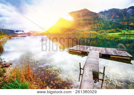 Idyllic Autumn Scene In Grundlsee Lake. Location: Resort Grundlsee, Liezen District Of Styria, Austr