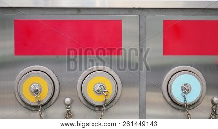 Fire Hydrant Cap And Plug With Chain For Fire Rescue In Japan.