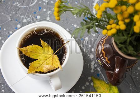 Tea. Green Tea. Herbal Tea. Mint Leaf. Tea With Apple Flavor. Tea In A Glass Cup With Apple Blossoms