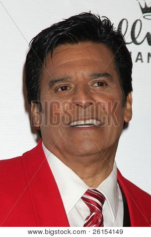 LOS ANGELES - NOV-27: Erik Estrada kommt bei der 2011 Hollywood Christmas Parade am Hollywood Boul