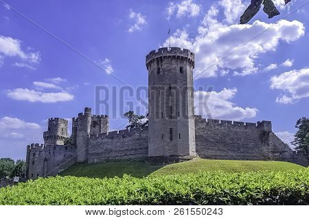 Warwick, Uk - August 05: Picture Of Warwick Castle - Guys Tower On August 05, 2018 In Warwick, Warwi