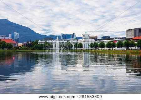 Lille Lungegardsvannet Or Smalungeren Is A Small Lake In The Centre Of Bergen City In Hordaland Coun