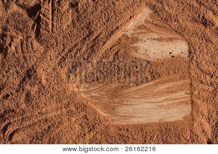 Campo de béisbol en el país marca de placa con la diapositiva residual