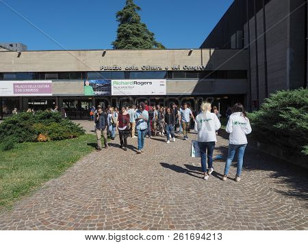 Palazzo Della Cultura E Dei Congressi In Bologna