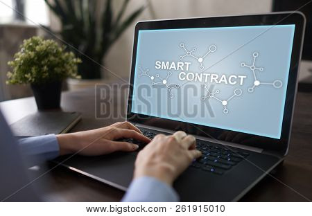 Smart Contract, Blockchain In Modern Business Technology.