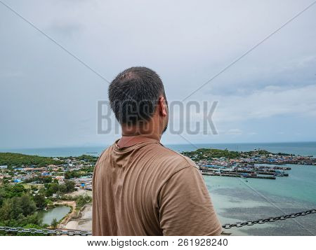 Asisn Fat Traveler Stand On Top Of  Khao Ma Jor Pier  With Idyllic Ocean Beautiful White Cloud Endle