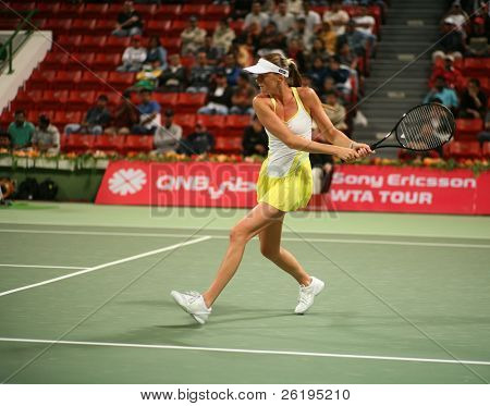 슬로바키아 테니스 스타 다니엘 Hantuchova 카타르 오픈 ATP 토너먼트의 첫 번째 라운드에서 재생