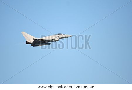 F2 ลม (Eurofighter) ในการดำเนินการที่ Lowestoft กองเครื่องหมายจะถูกเอาออก