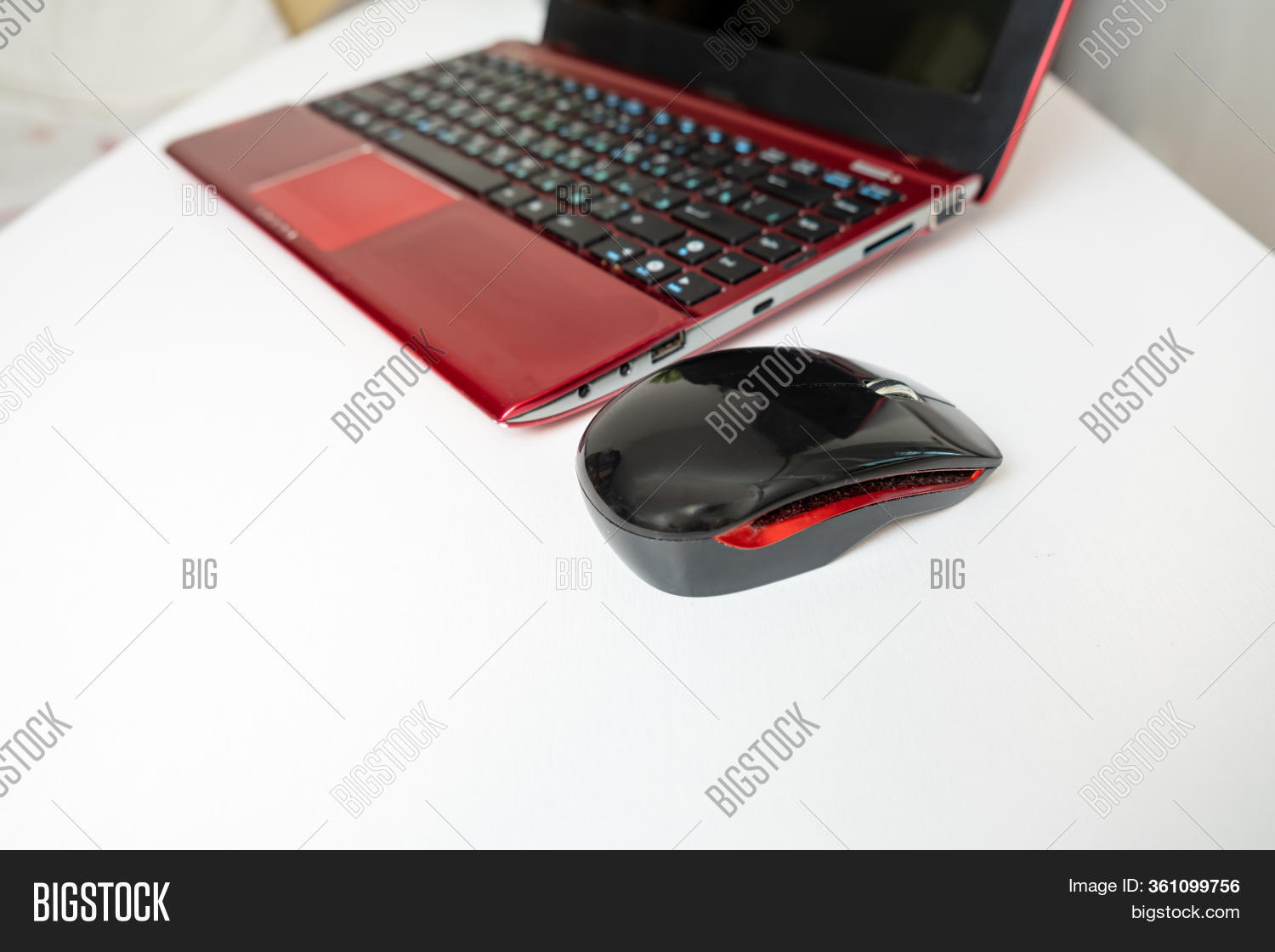 Modern Red Laptop Image & Photo (Free Trial) | Bigstock