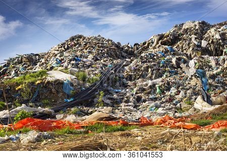 Collecting Methane In The Trash.