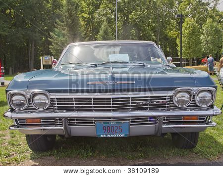 1965 Chevy Impala Ss kabriolet čelní pohled