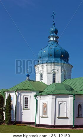 Gustynsky klášter, Ukrajina