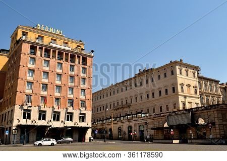April 8th 2020, Rome, Italy: View Of The Barberini Square Without Tourists Due To The Lockdown