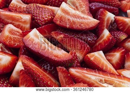 Raw And Fresh Red Strawberry Slice, Close-up Immage