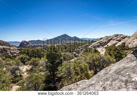 The City Of Rocks In Idaho Marked The Halfway Point Of The California Trail And Today Offers Rock Cl