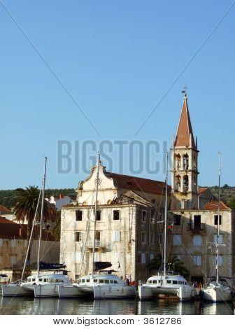 Marina Chorvatsko Milna