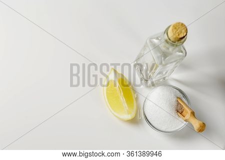 Eco Friendly Tools And Ingredients For Diy House Cleaning. White Vinegar, Baking Soda, Mustard Seeds