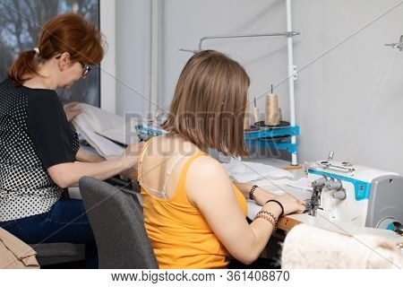 A Tailor Shop With Many Employees Gives Great Opportunities And A Lot Of Performance Per Hour.