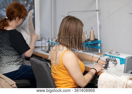 A Tailor Shop With Many Employees Gives Great Opportunities And A Lot Of Performance Per Hour.