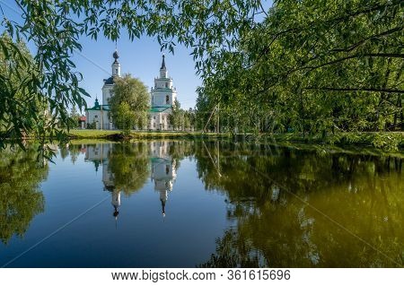 Bolshoye Boldino. Pushkin Museum. Church Of The Assumption Of The Mother Of God