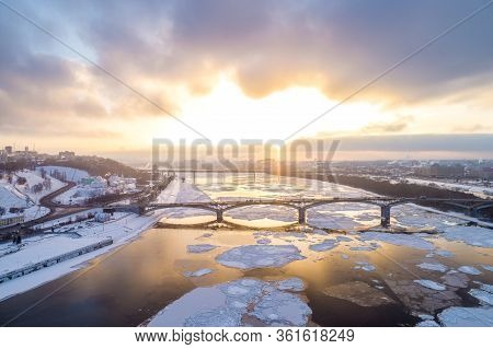 Spring Ice Drift In Nizhny Novgorod, On Strelka, The Confluence Of The Oka And Volga. Shooting From 