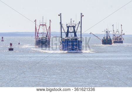 Fairhaven, Massachusetts, Usa - April 14, 2020: Commercial Fishing Vessels Ranger And Kodiak Homebou