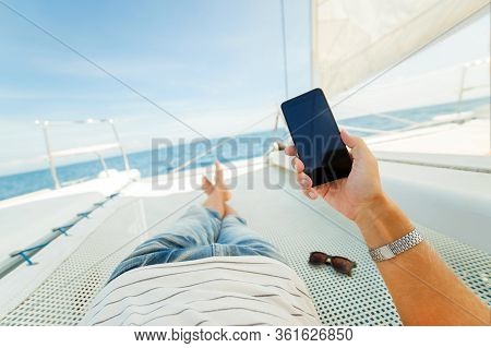 Keep In Touch During Your Vacation. Speed Internet. Watch Content On Your Phone. Roaming In Other Co