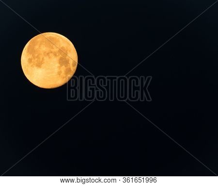 High Resolution Moon For Backgrounds With Space For Wordings
