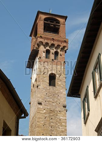Torre delle Ore in Lucca Toscane Italië