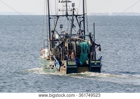 New Bedford, Massachusetts, Usa - April 16, 2020: Commercial Fishing Boat Rayna & Kirsten, Hailing P
