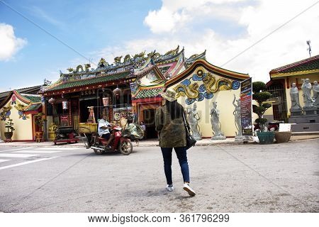 View Landscape Of Leng Chu Kiang Or Chao Mae Lim Ko Niao Chinese Shrine For Thai People Travel Visit