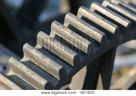 01 Cogs