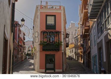 Shopping Street (alvarez De Abreu) In Santa Cruz, La Palma, Canary Isles