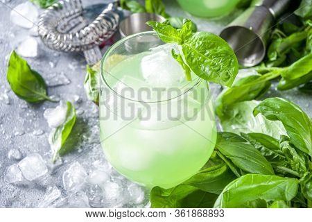 Basil Smash Gin Cocktail