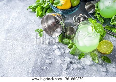 Basil Smash Gin Cocktail
