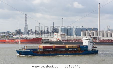Containership With Containers