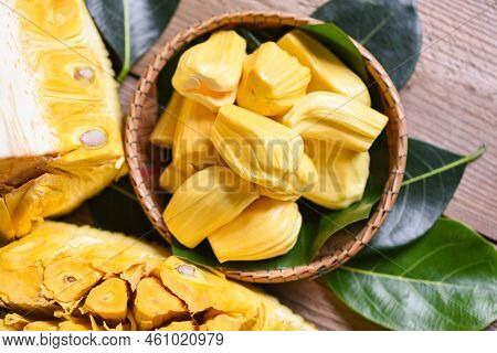Jackfruit On Wooden Basket With Leaf, Ripe Jackfruit Peeled Tropical Fruit Fresh From Jackfruit Tree