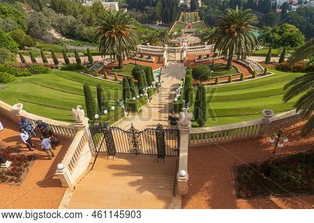 Haifa, Israel, June 26, 2022 : View From The Louis Promenade On Mount Carmel To The Bahai Temple, Th