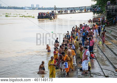 Indian Hindu People Do Faithful Offer 