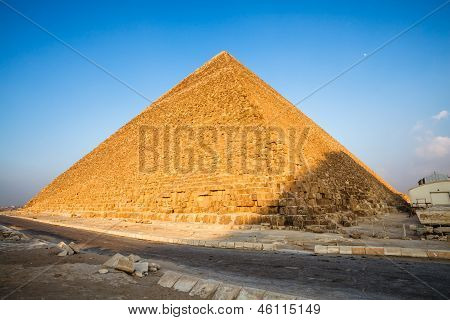 Pyramid of khufu