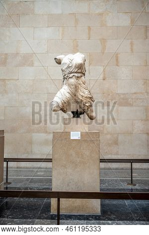 London, Uk - August 19, 2022: Exhibits From Classical Greece Inside The Famous British Muesum In Lon