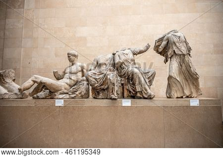 London, Uk - August 19, 2022: Exhibits From Classical Greece Inside The Famous British Muesum In Lon