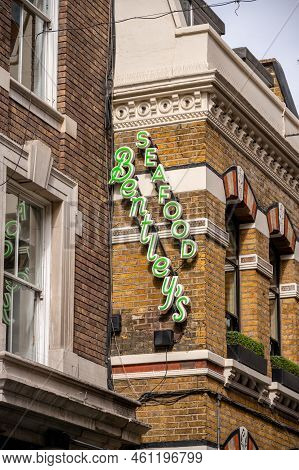London, Uk - August 22, 2022: Seafood Bentley's Sign On A Restuarant Near Picadilly.