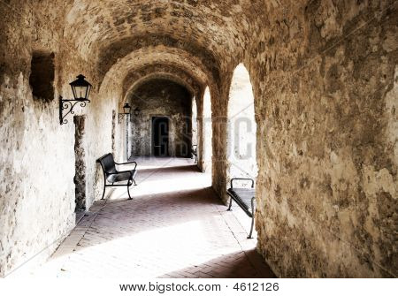 Pietra ad arco passerella con luce & Shadow