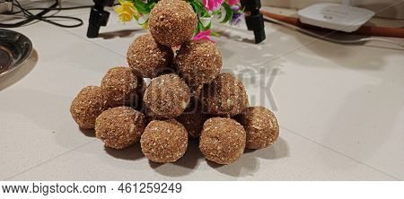 Wheat Laddu For Health, Wheat Flour Laddu Or Atta Laddo